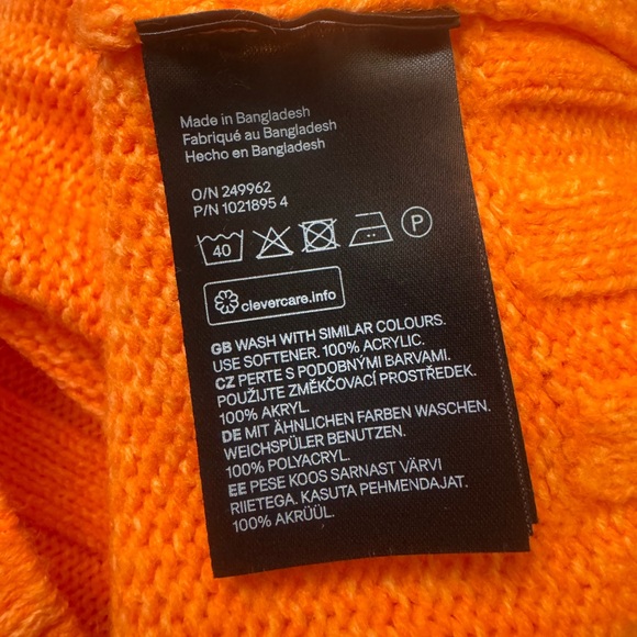 H&M Knit Crop Turtleneck Sweater - Picture 4 of 4